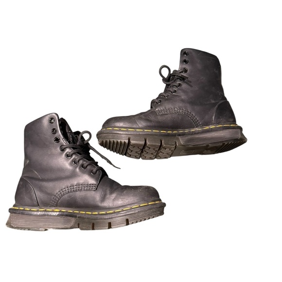 Dr. Martens Big Kids Size 5 / Women’s Size 7 – Classic Black Leather Boots - Picture 2 of 10